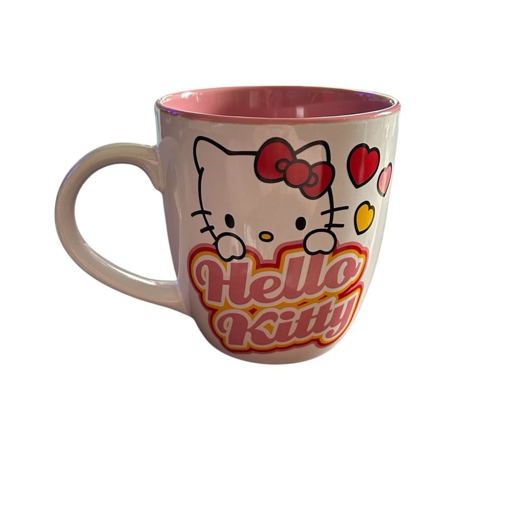 🆕NWOT Hello Kitty Mug with Pink Interior